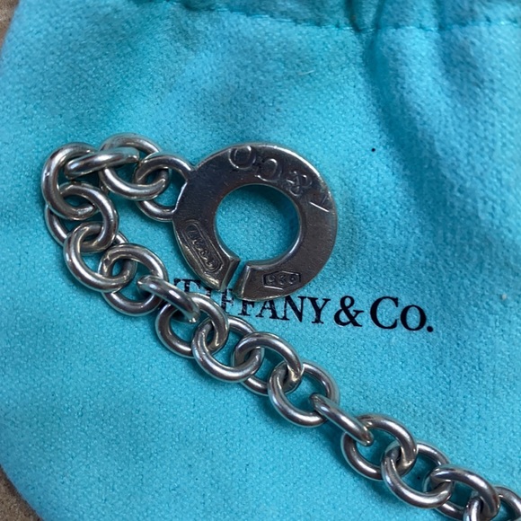 Tiffany & Co. Circle Clasp Toggle Bracelet ✨ - Picture 2 of 3